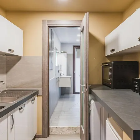 Appartamento Ursino With Balcony By Wonderful Italy